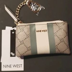 Nine West Astoria Clip On Zip Pouch Change Purse Gold Color Taupe Cream Sage